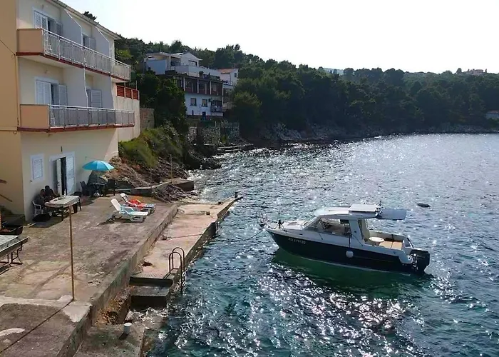 Savar 8079c 아파트 Brbinj